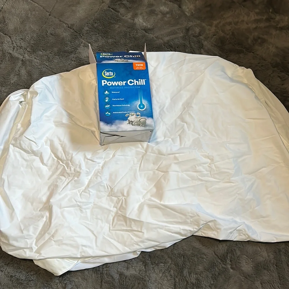 Serra new power chill Twin mattress protector